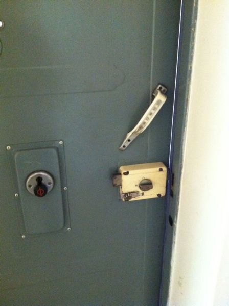 老式防盗门换锁全攻略 安全升级一步到位